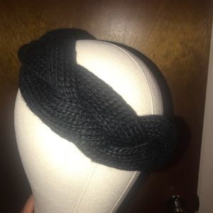 Knitted ear warmer/headband